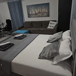 https://apartmani-tereza.hotelinzadar.com