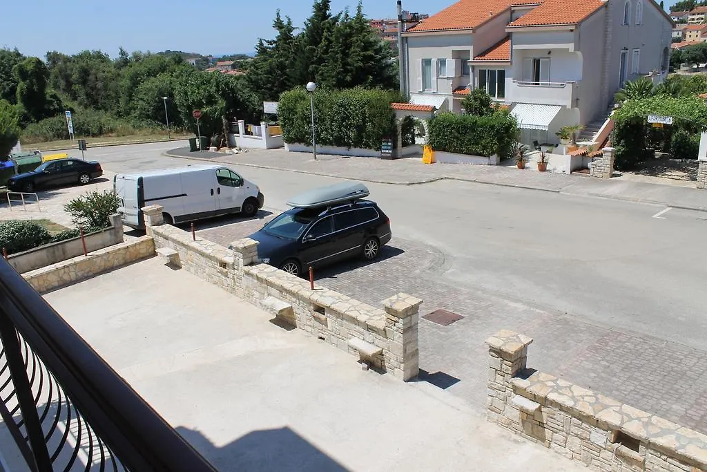 Apartment Zarko Kroatien